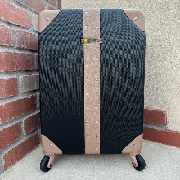 Vince Camuto The Laurra Collection 18" Hardside Spinner Suitcase & Scarf - Picture 1 of 15